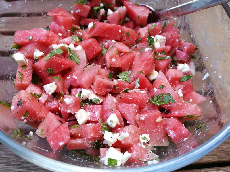 Datei:Wassermelonen-Ziegenkaese-Salat.jpg