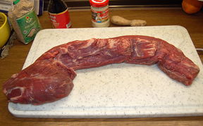 Das Rinderfilet im ganzen Stück aus dem das Chateaubriand geschnitten wird.