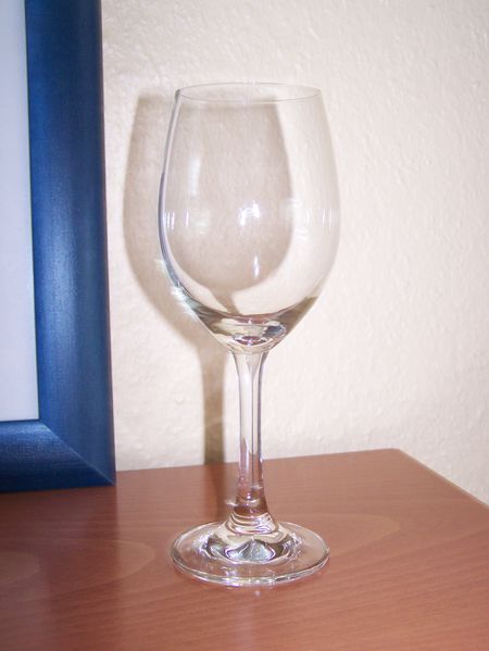 Datei:Weißweinglas.jpg