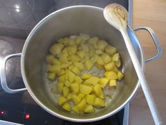 Kartoffeln in Öl anbraten